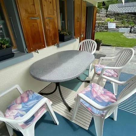1 Apt, Kitchen, Patio, In Beautiful