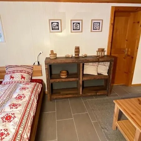 דירה 1 Apt, Kitchen, Patio, In Beautiful