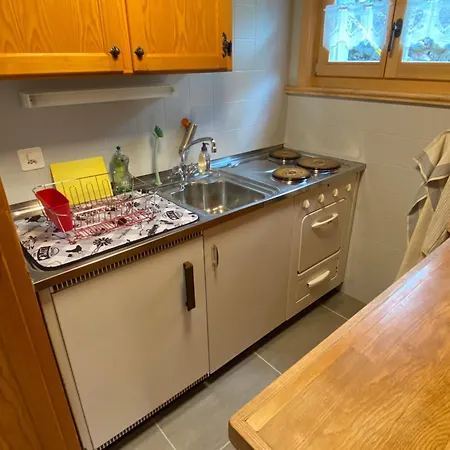 1 Apt, Kitchen, Patio, In Beautiful דירה *